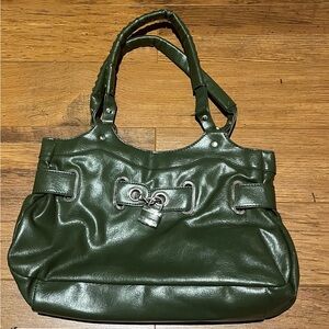 Elegant Green Leather Tote Bag